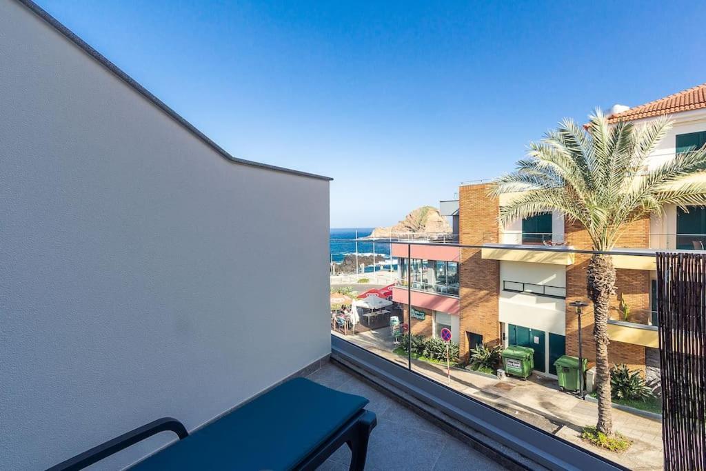 Luxury And Modern Apartment In Porto Moniz Center Екстер'єр фото