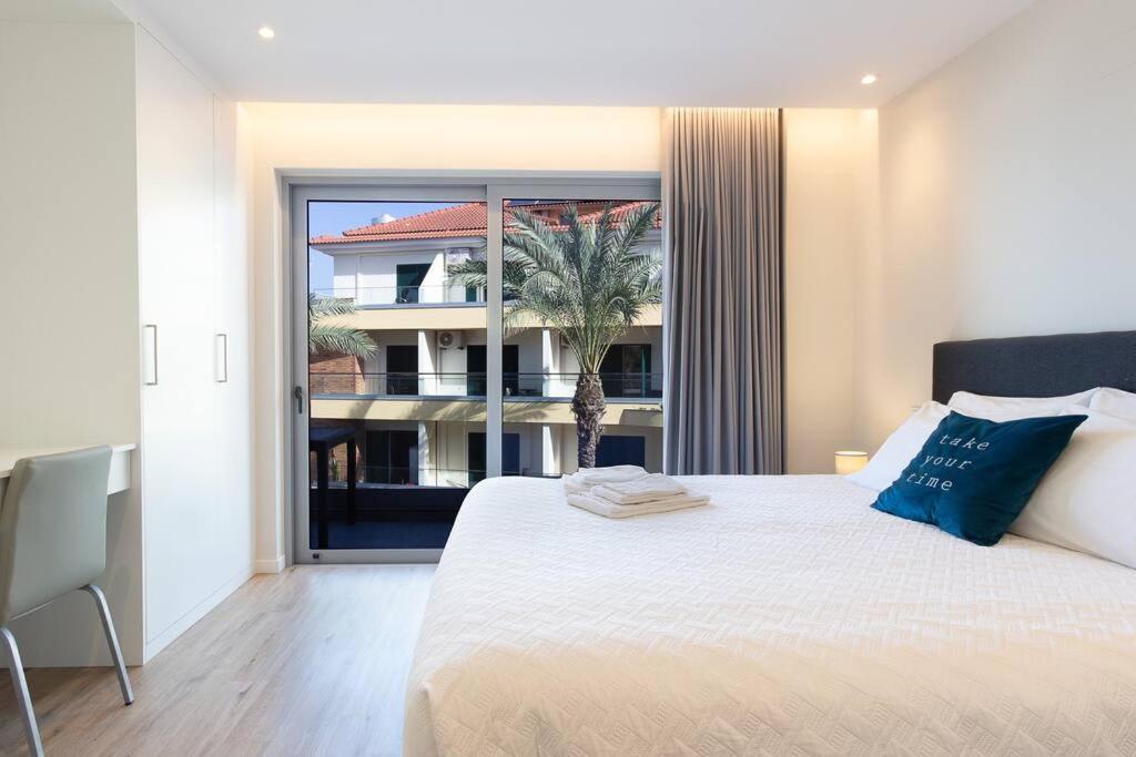 Luxury And Modern Apartment In Porto Moniz Center Екстер'єр фото